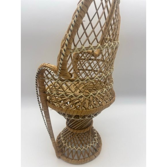 Vintage Boho Large Peacock Wicker Plant Stand Doll Chair Home Decor - Picture 10 of 12
